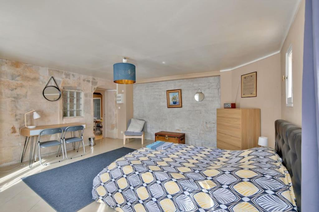 Quartier Vaugueux Apartment *